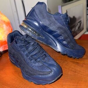 Nike Air Max 95 Triple Black Shoes‎ 307565-055 Athletic Sneakers Women's Size 8